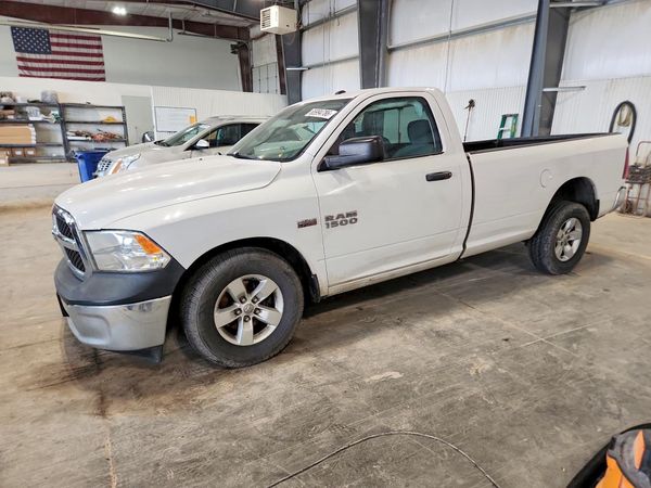 2014 RAM 1500 ST