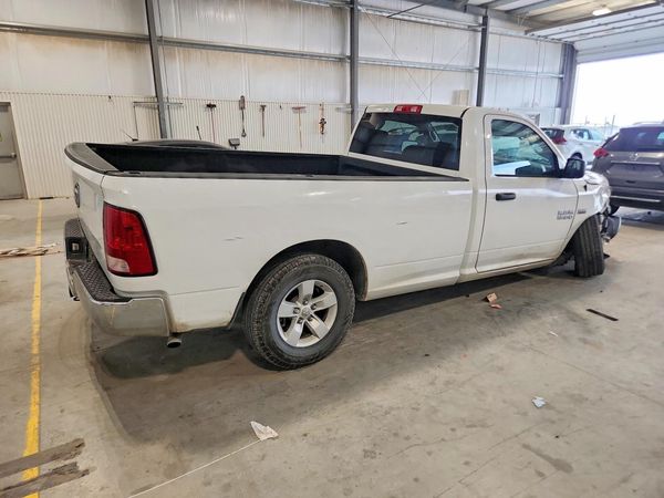 2014 RAM 1500 ST