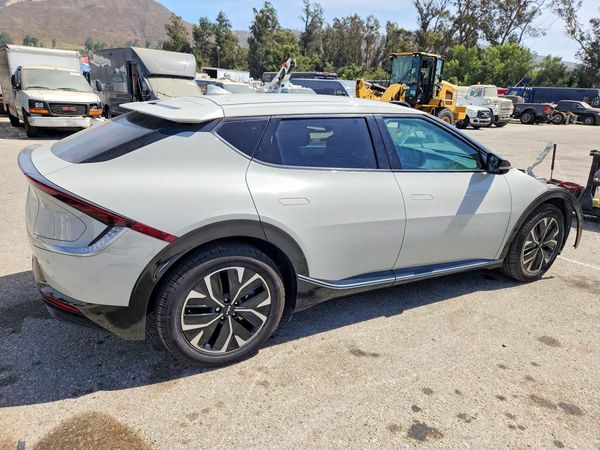 2022 KIA EV6