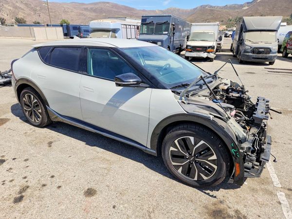 2022 KIA EV6