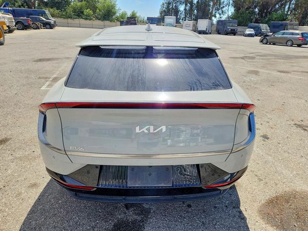 2022 KIA EV6