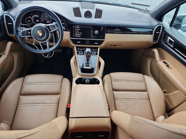 2023 PORSCHE CAYENNE