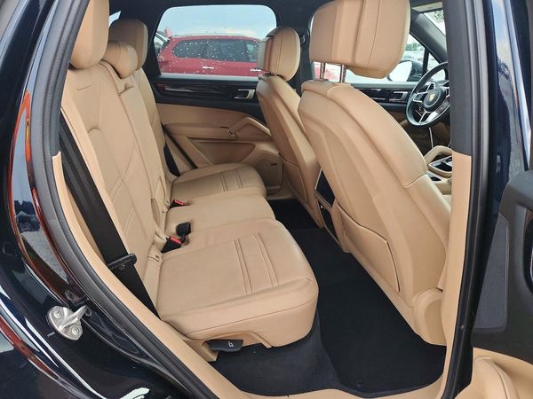 2023 PORSCHE CAYENNE