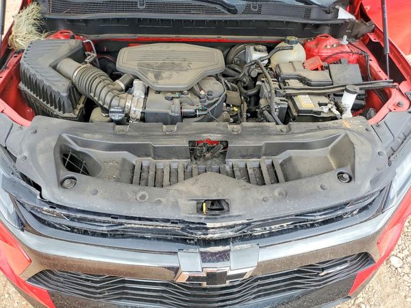 2023 CHEVROLET BLAZER RS — Engine bay