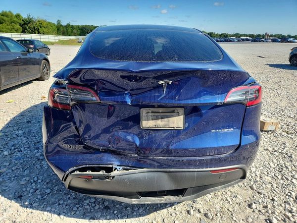 2022 TESLA MODEL Y