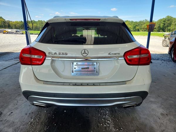 2015 MERCEDES-BENZ GLA GLA250 4-MATIC