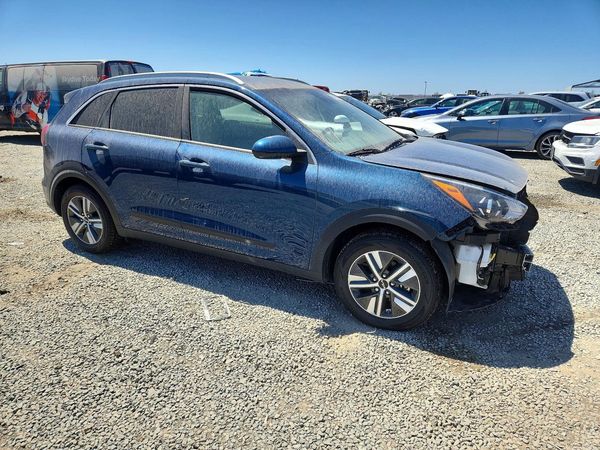 2022 KIA NIRO