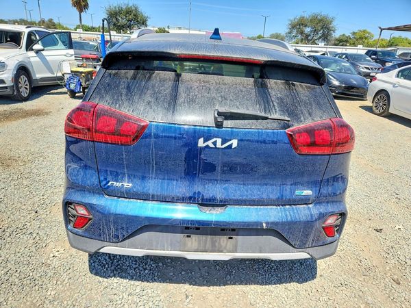 2022 KIA NIRO