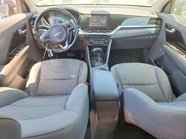 2022 KIA NIRO