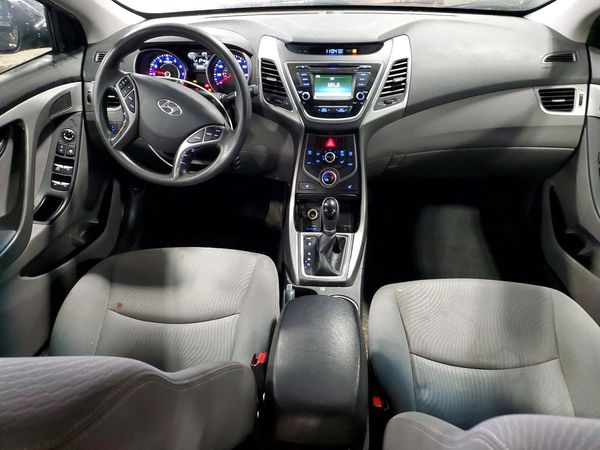 2014 HYUNDAI ELANTRA GLS (Middle)