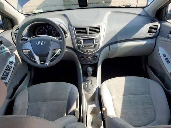 2017 HYUNDAI ACCENT SE Base