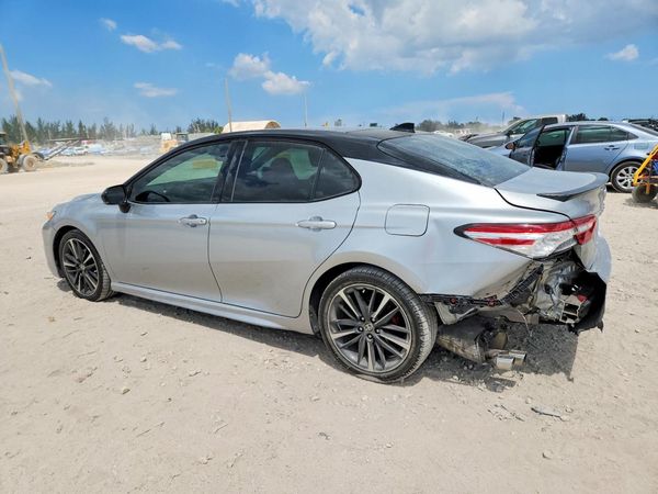2020 TOYOTA CAMRY
