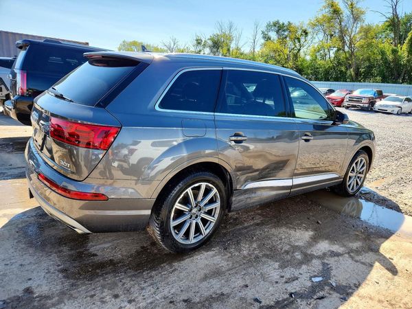 2018 AUDI Q7