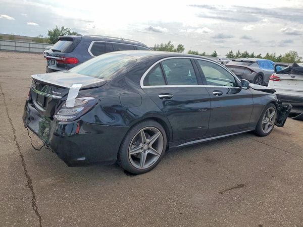 2016 MERCEDES-BENZ C C300