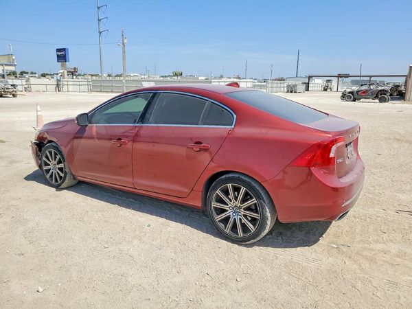 2017 VOLVO S60