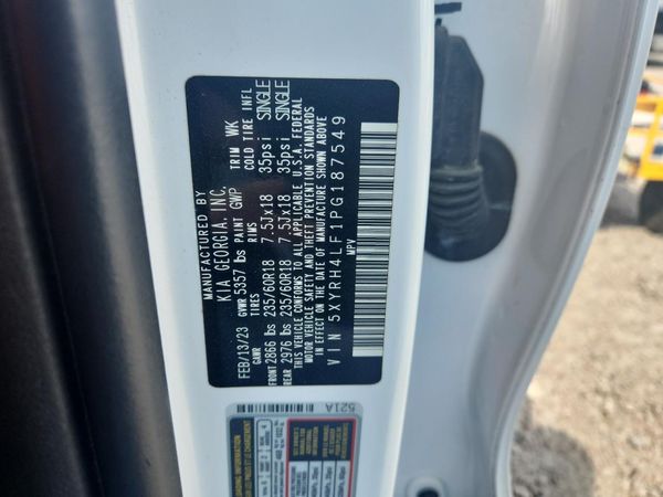 2023 KIA SORENTO EX