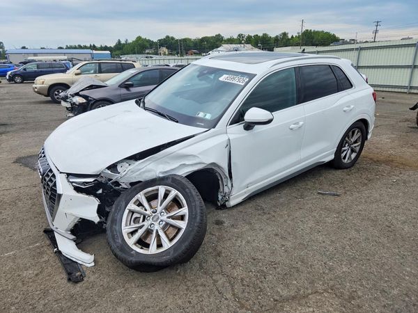 2025 AUDI Q3 S Line quattro Premium