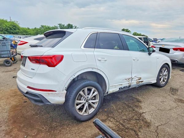2025 AUDI Q3 S Line quattro Premium