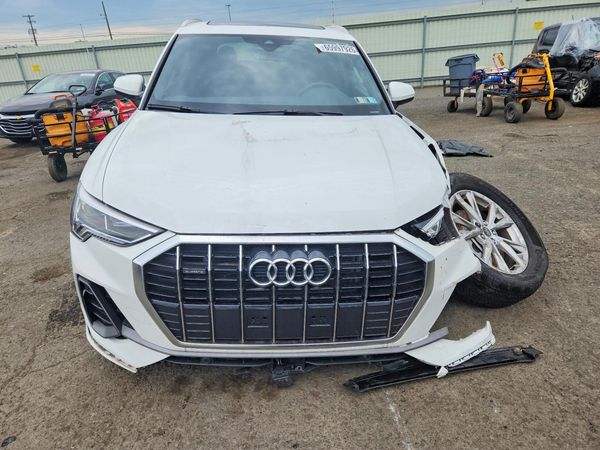 2025 AUDI Q3 S Line quattro Premium