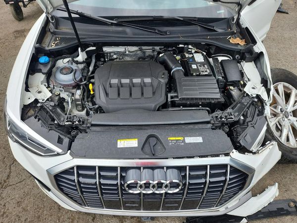 2025 AUDI Q3 S Line quattro Premium