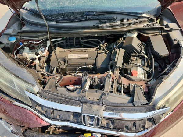 2015 HONDA CRV EX — Engine bay