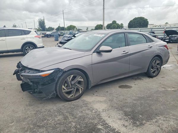 2024 HYUNDAI ELANTRA