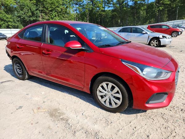 2019 HYUNDAI ACCENT SE and SEL