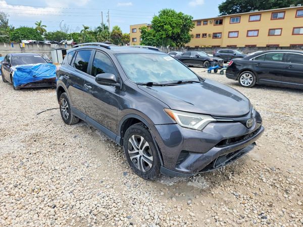 2018 TOYOTA RAV4 LE