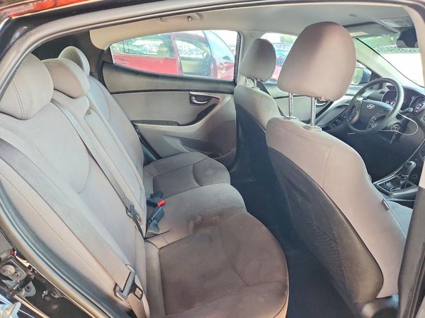 2014 HYUNDAI ELANTRA GLS(Middle)