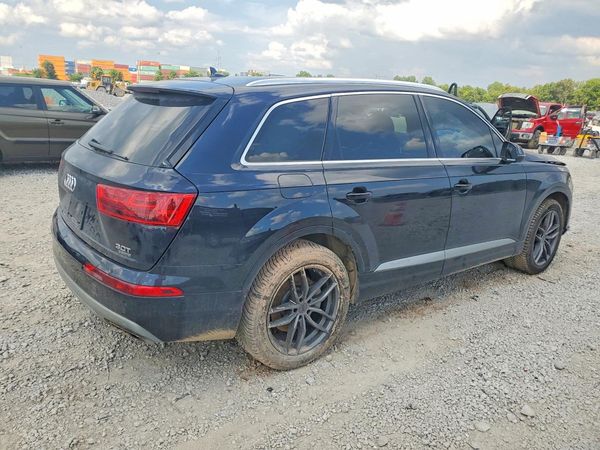 2017 AUDI Q7