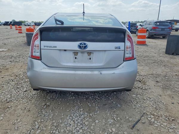 2015 TOYOTA PRIUS