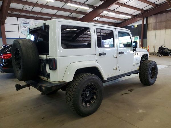 2015 JEEP WRANGLER UNLIMITED SAHARA 4X4