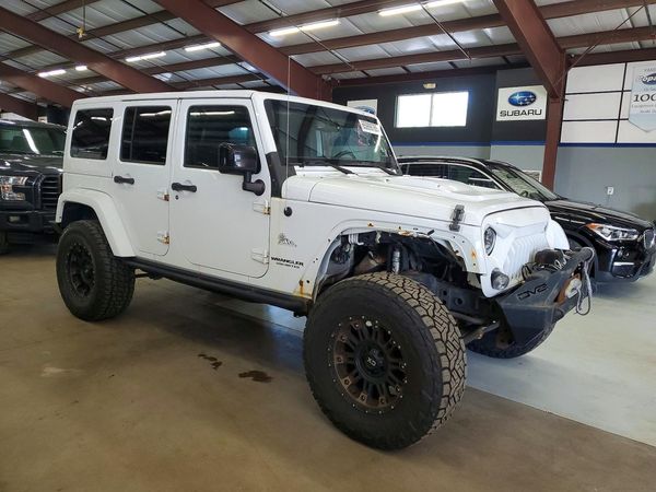 2015 JEEP WRANGLER UNLIMITED SAHARA 4X4