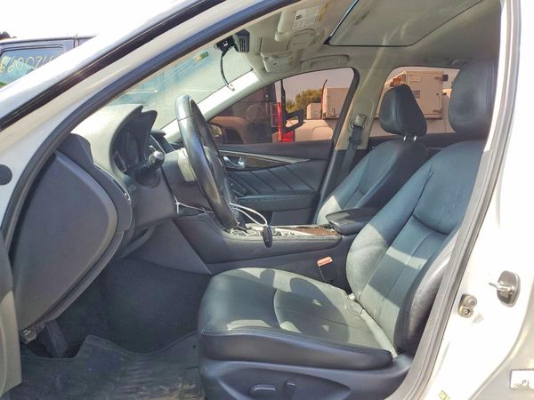 2018 INFINITI Q50 — DENT