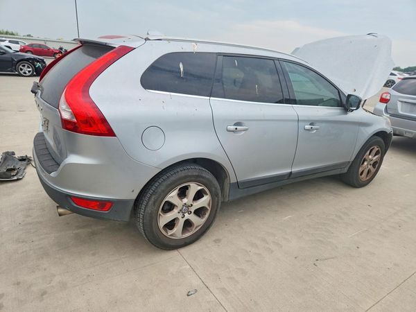 2013 VOLVO XC60