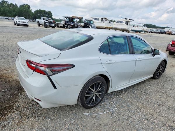 2022 TOYOTA CAMRY