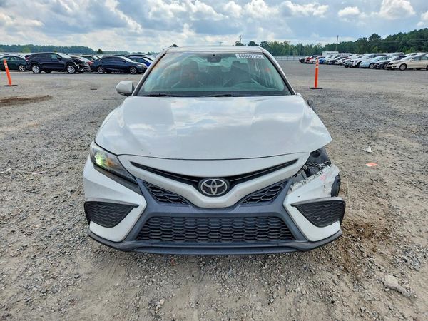 2022 TOYOTA CAMRY