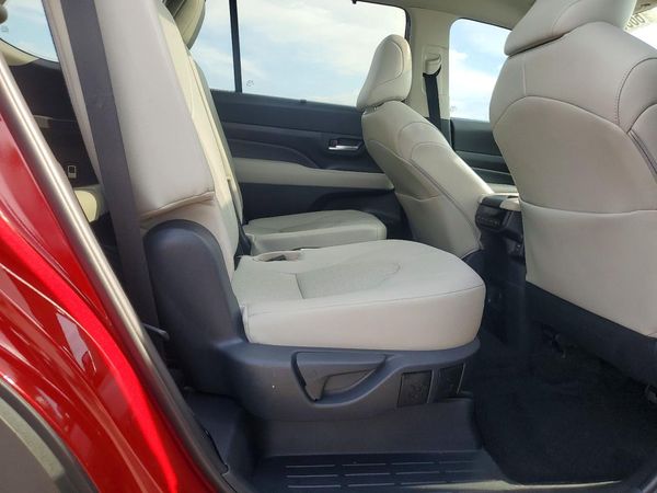 2026 TOYOTA GRAND HIGHLANDER