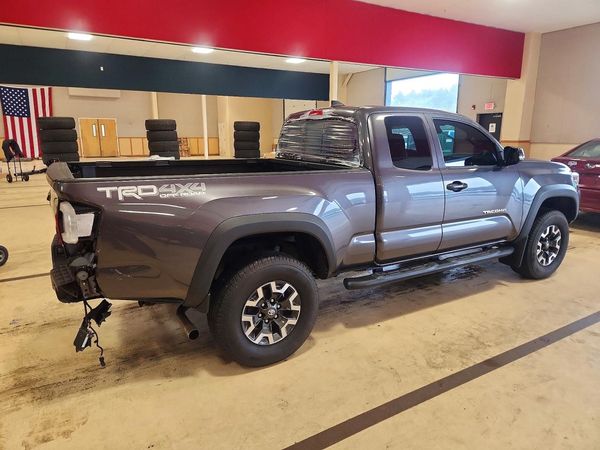 2018 TOYOTA TACOMA