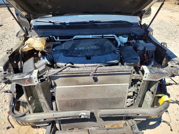 2017 CHEVROLET COLORADO LT — Engine bay