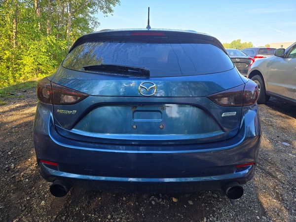2017 MAZDA 3
