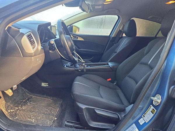 2017 MAZDA 3