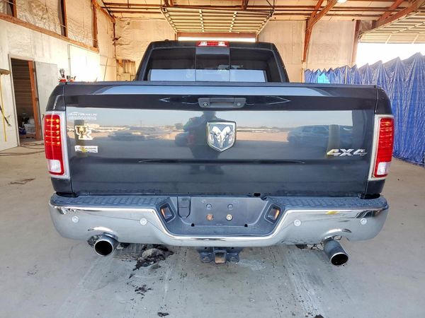 2015 RAM 1500 Laramie