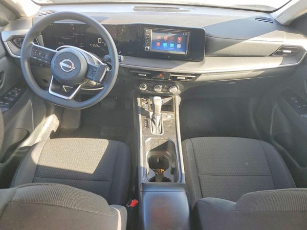 2025 NISSAN KICKS