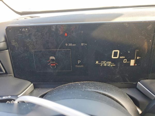 2025 NISSAN KICKS