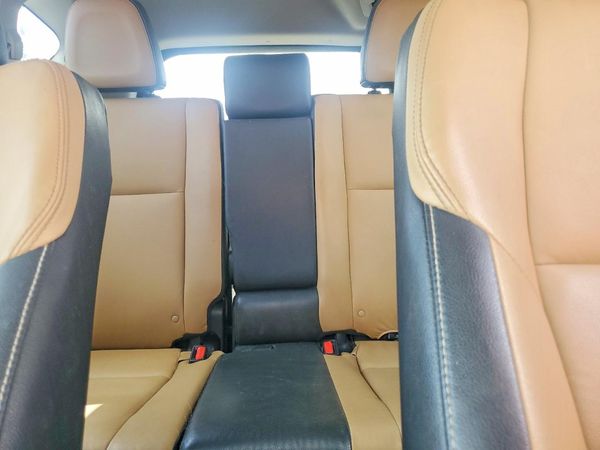 2017 TOYOTA RAV4 Ltd/SE Platinum