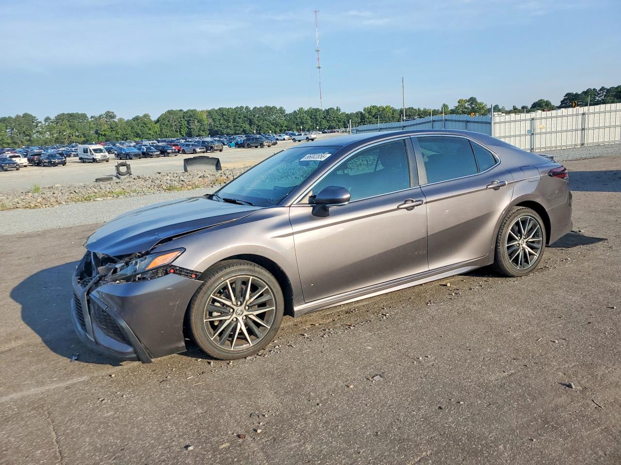 2021 TOYOTA CAMRY SE + Convenient Pkg