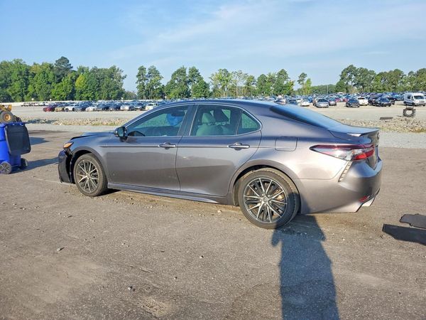 2021 TOYOTA CAMRY SE + Convenient Pkg