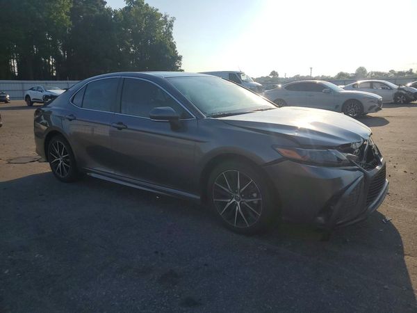 2021 TOYOTA CAMRY SE + Convenient Pkg