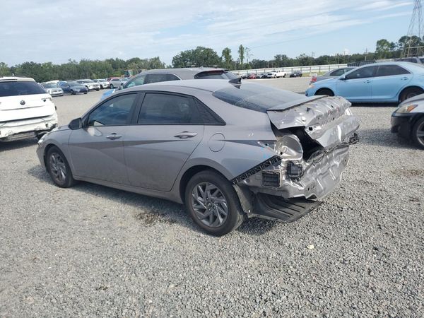 2024 HYUNDAI ELANTRA
